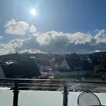 Moderne Mit Sonnenbalkon In Fretter *