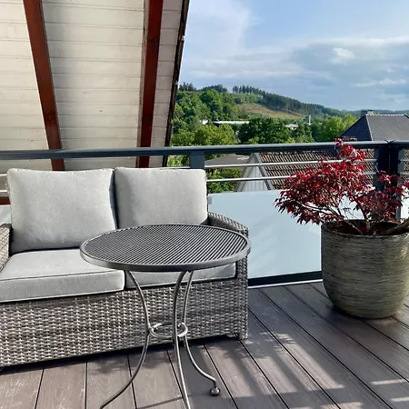 Moderne Mit Sonnenbalkon In Fretter Lägenhet