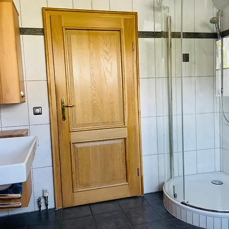 Apartmán Moderne Mit Kamin & Sonnenbalkon Finnentrop