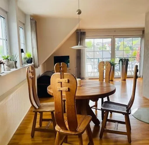 Moderne Mit Sonnenbalkon In Fretter