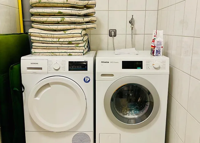 Moderne Mit Sonnenbalkon In Fretter *